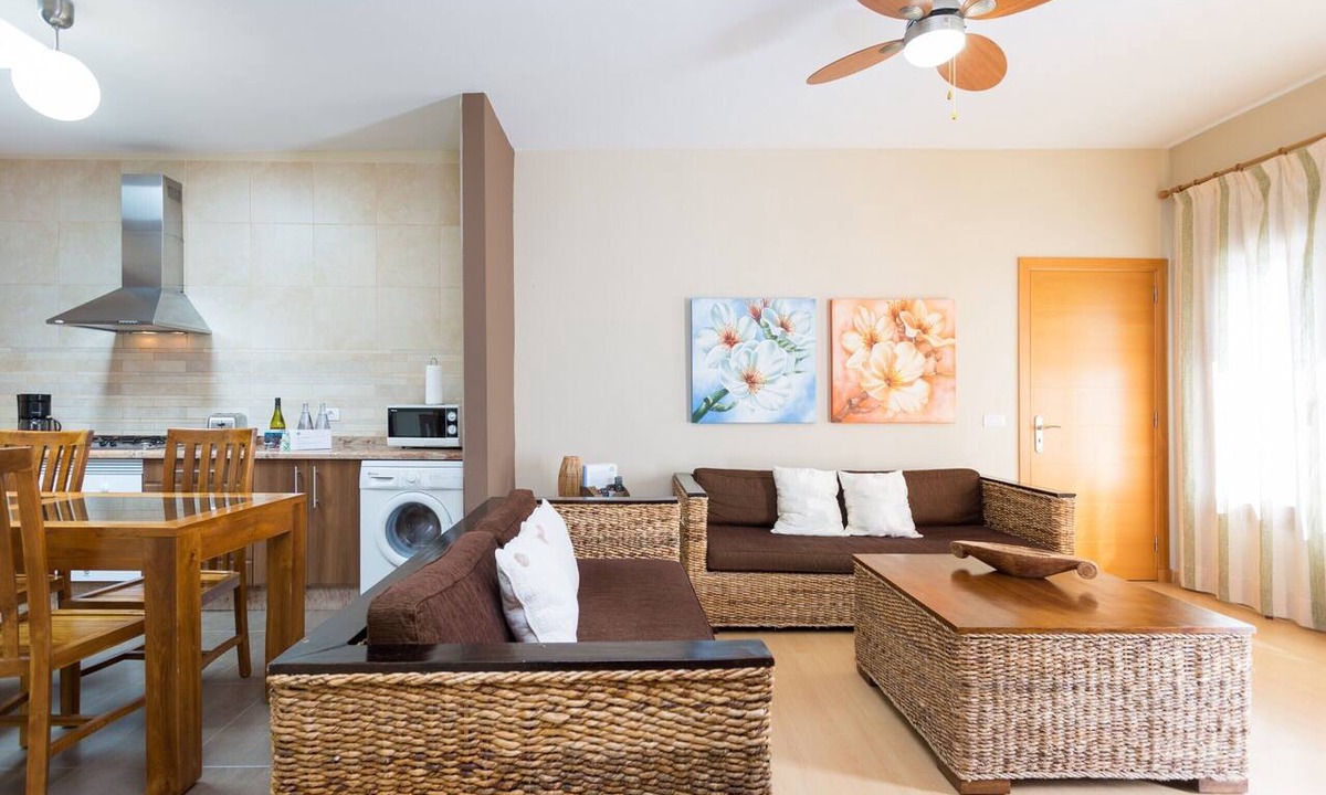 La Matanza de Acentejo Apartment | 2 Bedrooms, Mountain View, HEATED POOL, Heating, Terrace, Free Wifi (5)