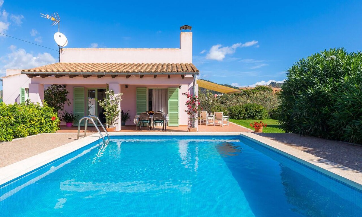 Son Servera House | Air-Conditioned Holiday Home by the Sea with Pool, Garden, Terrace & Wi-Fi