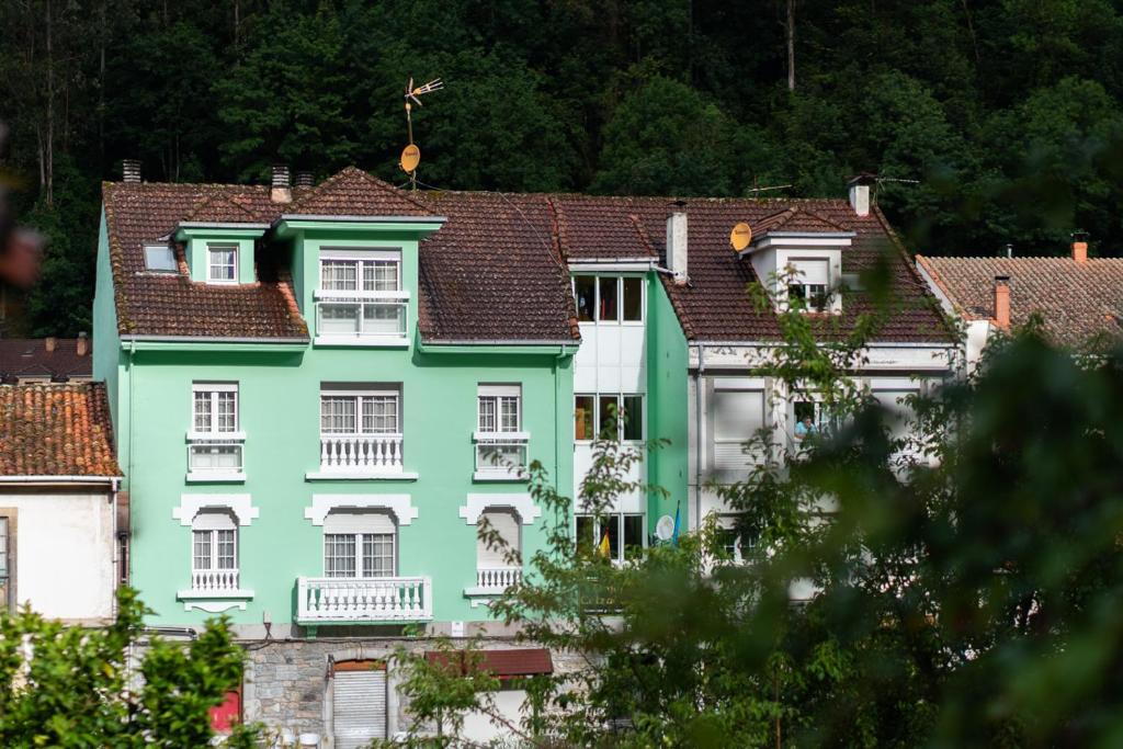 Meruja Hostel | Alojamiento Calzada Romana