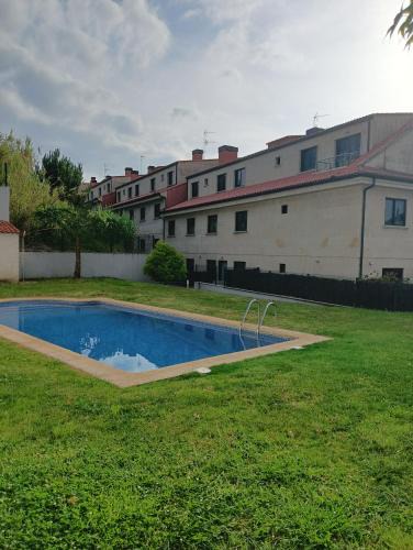 Dean Pequeno Apartment | Apartamento con terraza y piscina