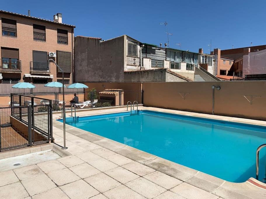 Camarma De Esteruelas Apartment | apartamento familiar con piscina licencia 14721