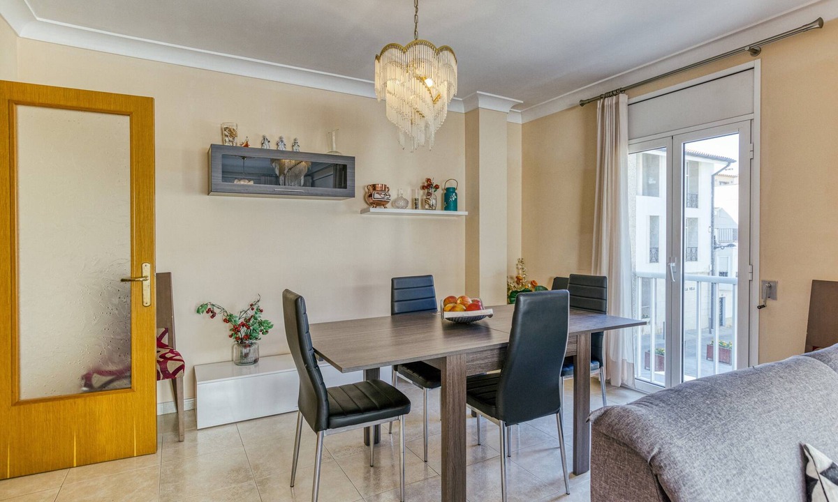 L'Escala Apartment | Apartment 'La Cargolera' with Sea View, Balcony and Wi-Fi
