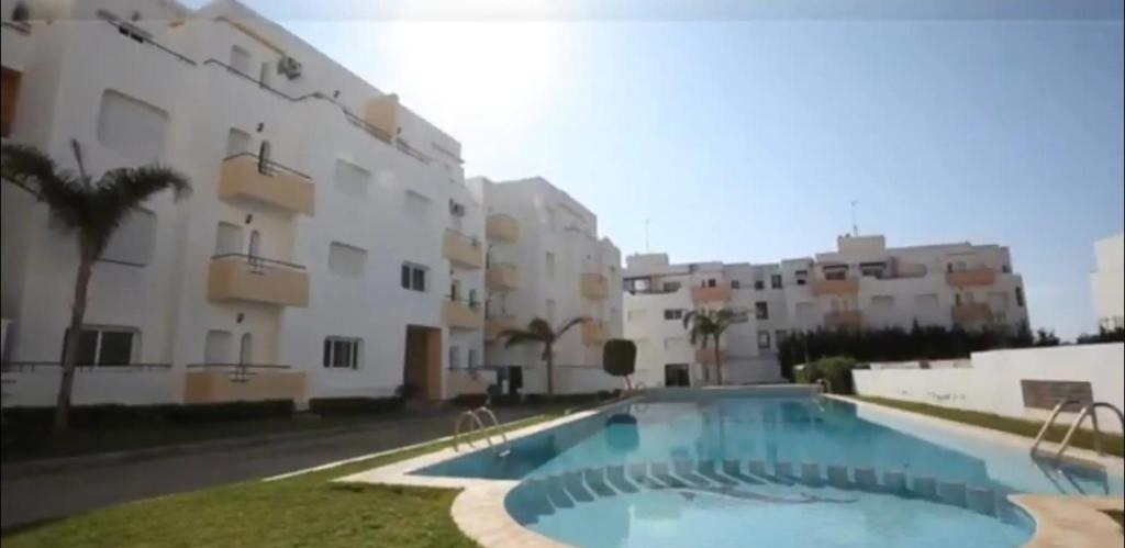 Achakkar Apartment | Appartement 3 avec piscines, vue mer et accès à la plage à Achakar Hill, Tanger