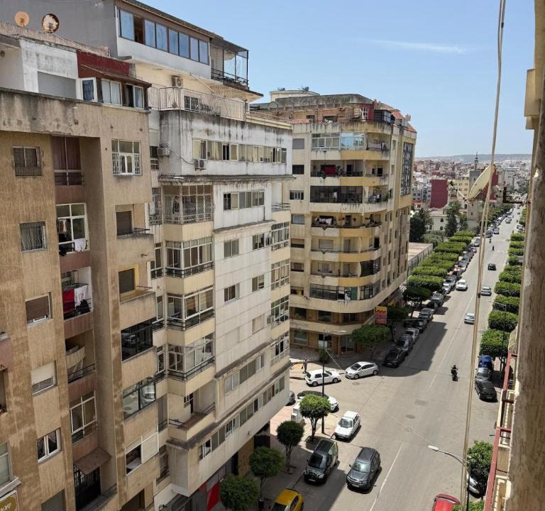 Bni Makada Apartment | appartement lumineuse familiale tout à pied