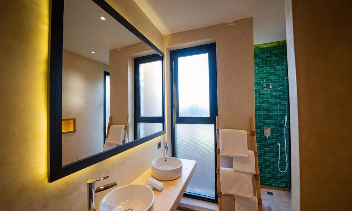 Moulay Bouzarqtoune Hotel | Baberrih