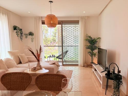 Rabat Apartment | Boho chic 1BR Eagle Hills Dar essalam - Pool & Gym