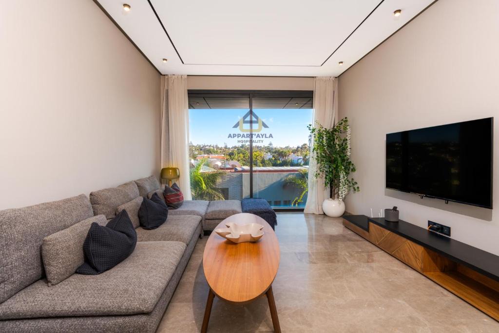 Ain Diab Apartment | Bright Spacious Suite- By Appart'Ayla