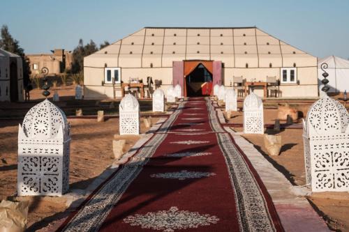 Lac Yasmins Other | camp luxury desert