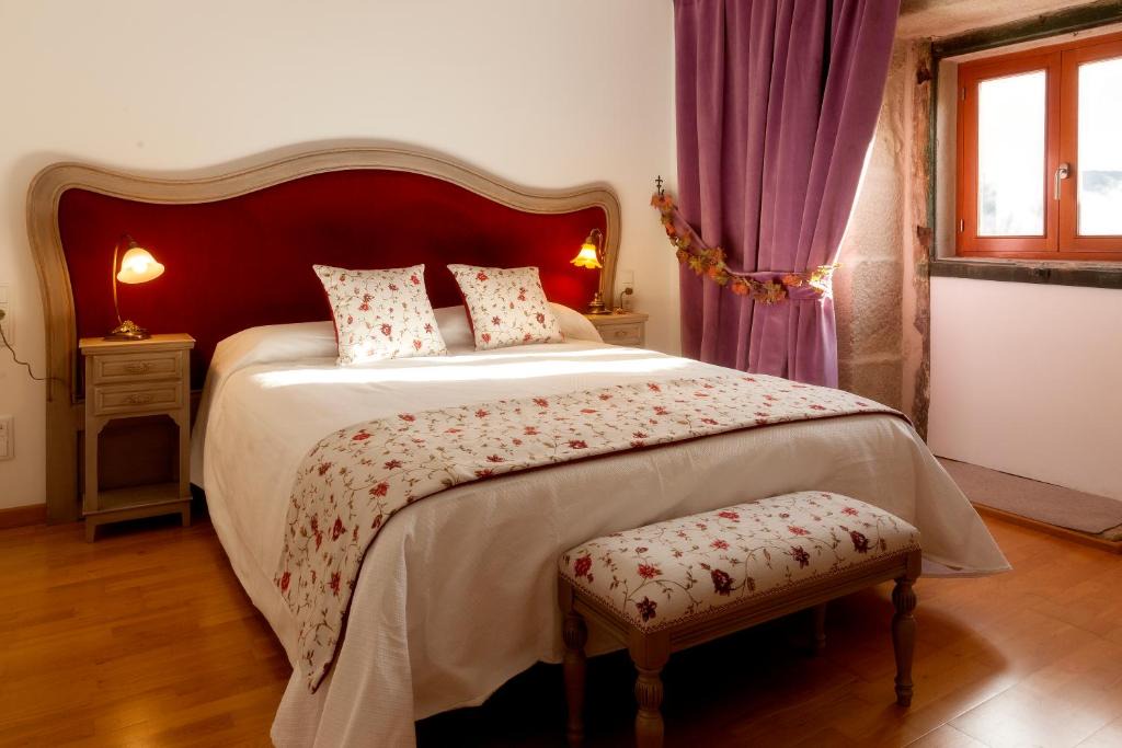 Coles Hotel | CASA RECTORAL DE SAN EUSEBIO