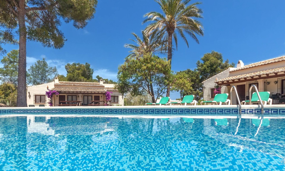 Panorama Villa | Charming private complex with pool and WIFI in Javea upt to 16 persons