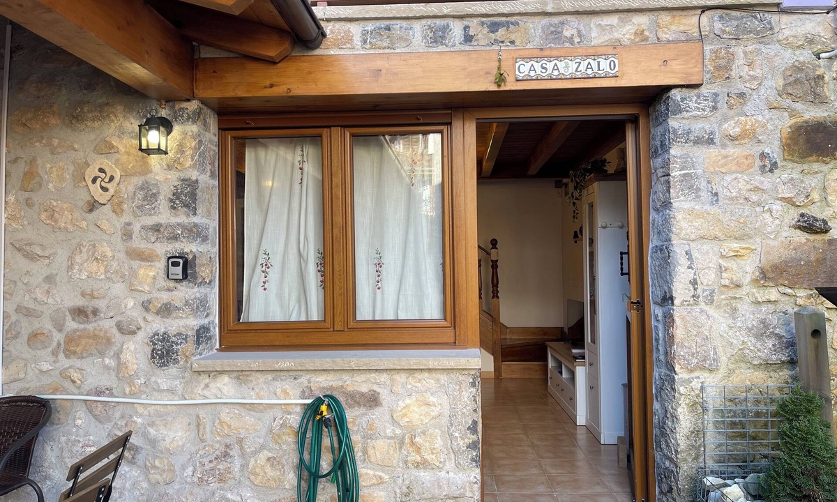 Santianes de Ola House | Charming rural house Casa Zalo for 2-4 people in Mestas de Con