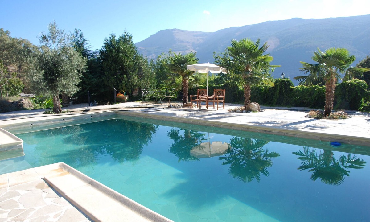 Busquistar Cottage | Cortijo for 6 with Large Swimming Pool in 36 Acres of Land in Sierra Nevada Park