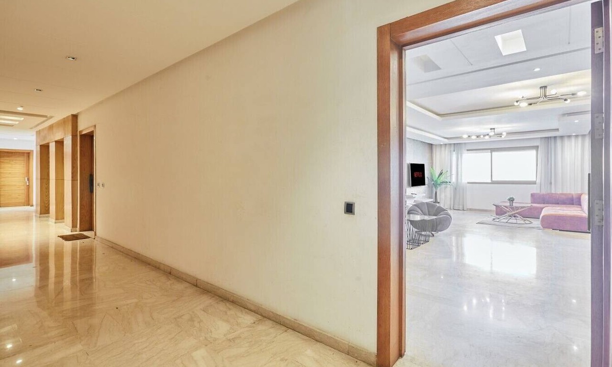 Casablanca Apartment | Designer 3BR in Prime Casablanca | Free Parking