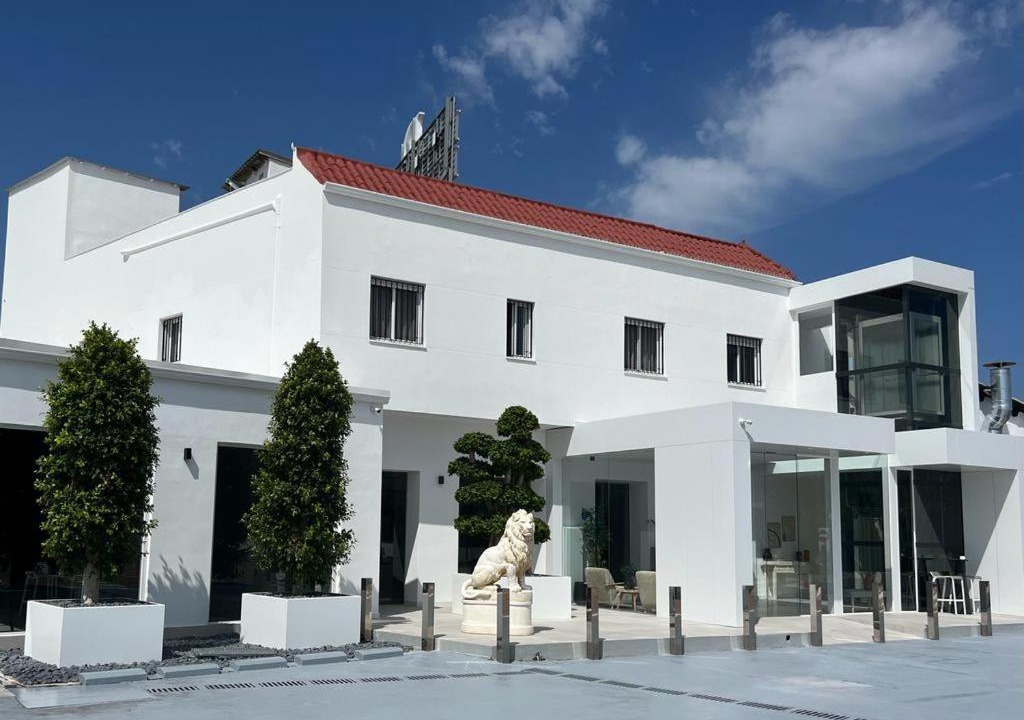 Alginet Hotel | DON LEONE Hotel