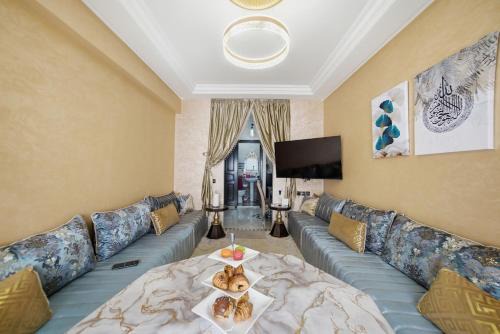 Cite El Houda Apartment | Family Friendly Cozy Flat 7 Min to Sea
