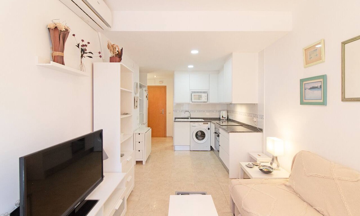 Sagunto Apartment | Global Vacacional: Practical flat in Puerto de Sagunto close to the beach