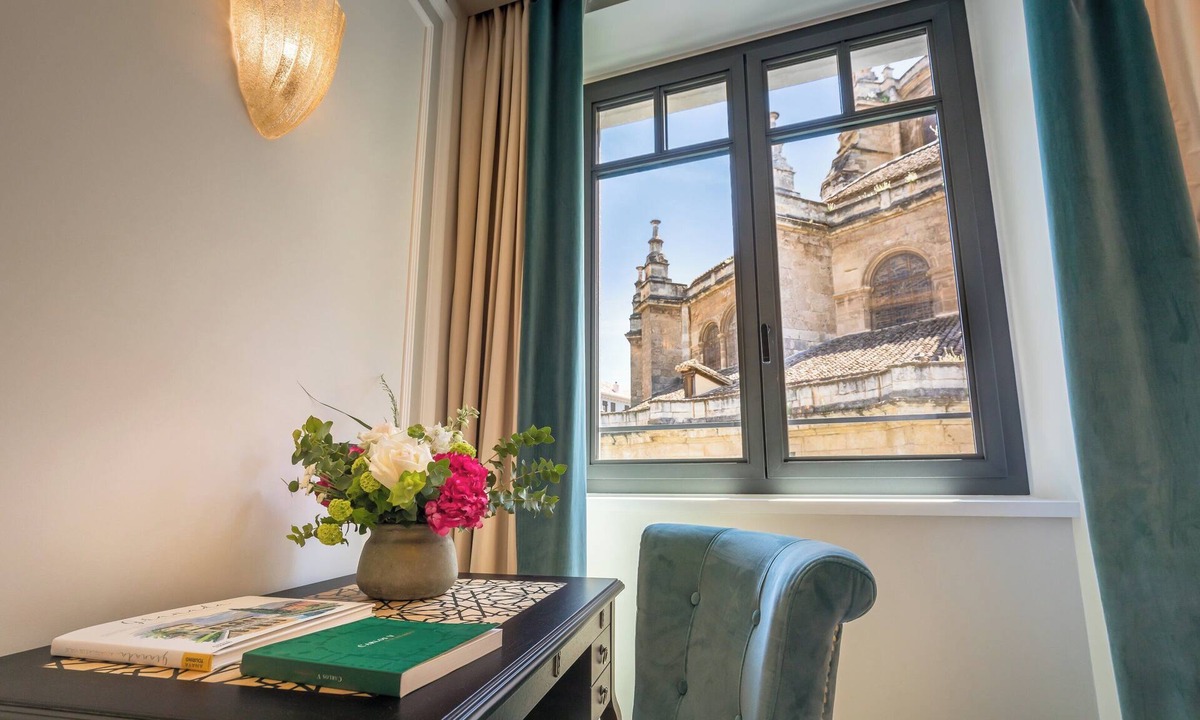 Central District Hotel | Gran Hotel Claridge Granada - Preferred Hotels & Resorts