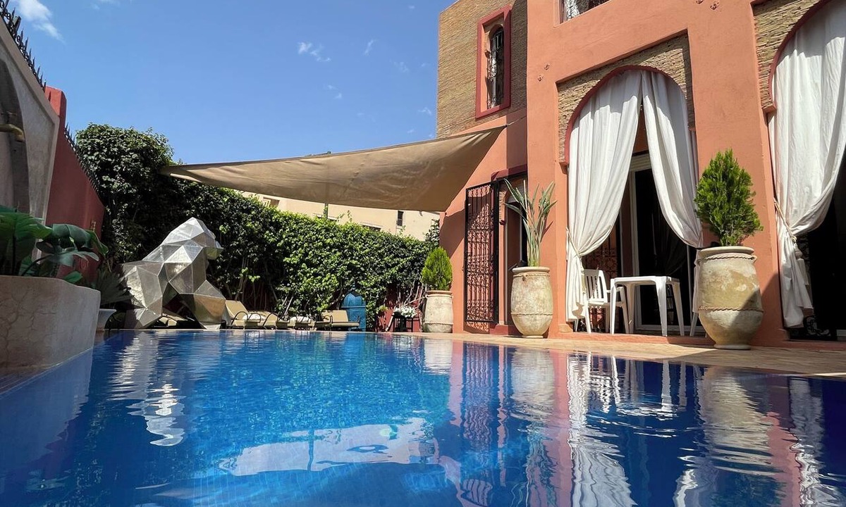 Targa Villa | Half-board included | Charming villa | Heated private pool | Jacuzzi | Near downtown