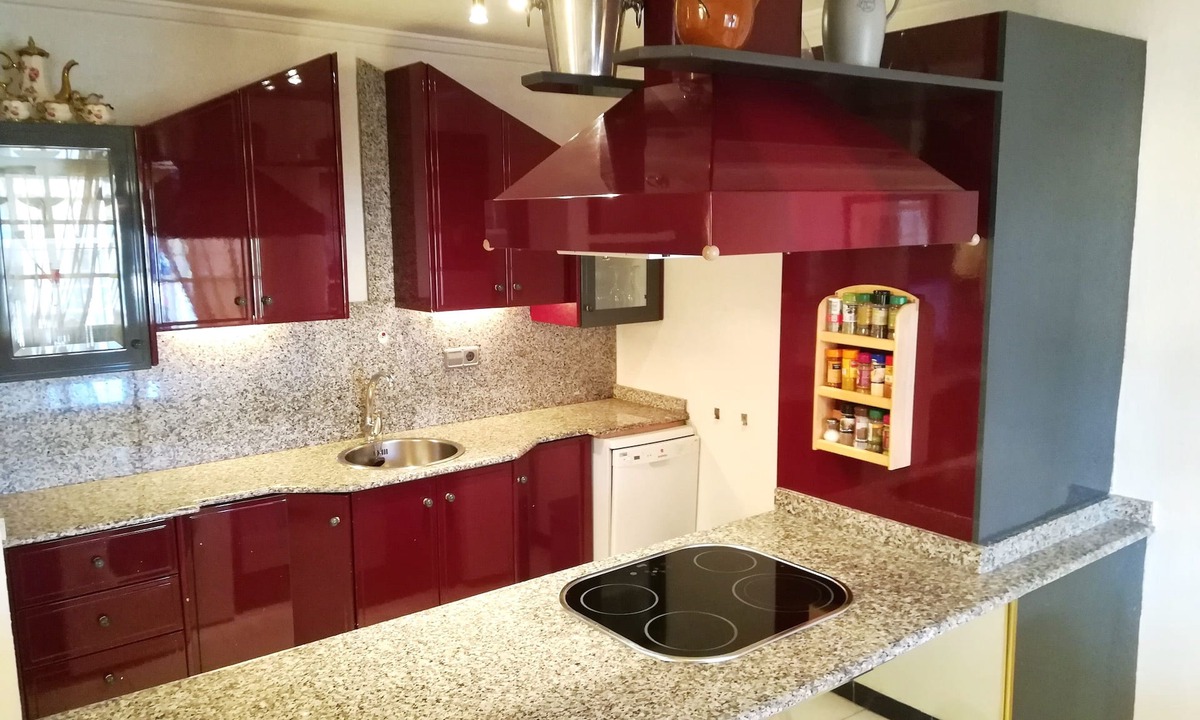Los Altos Apartment | High quality & sun-kissed - great view over the sea, harbor & salt lakes, WiFi B1