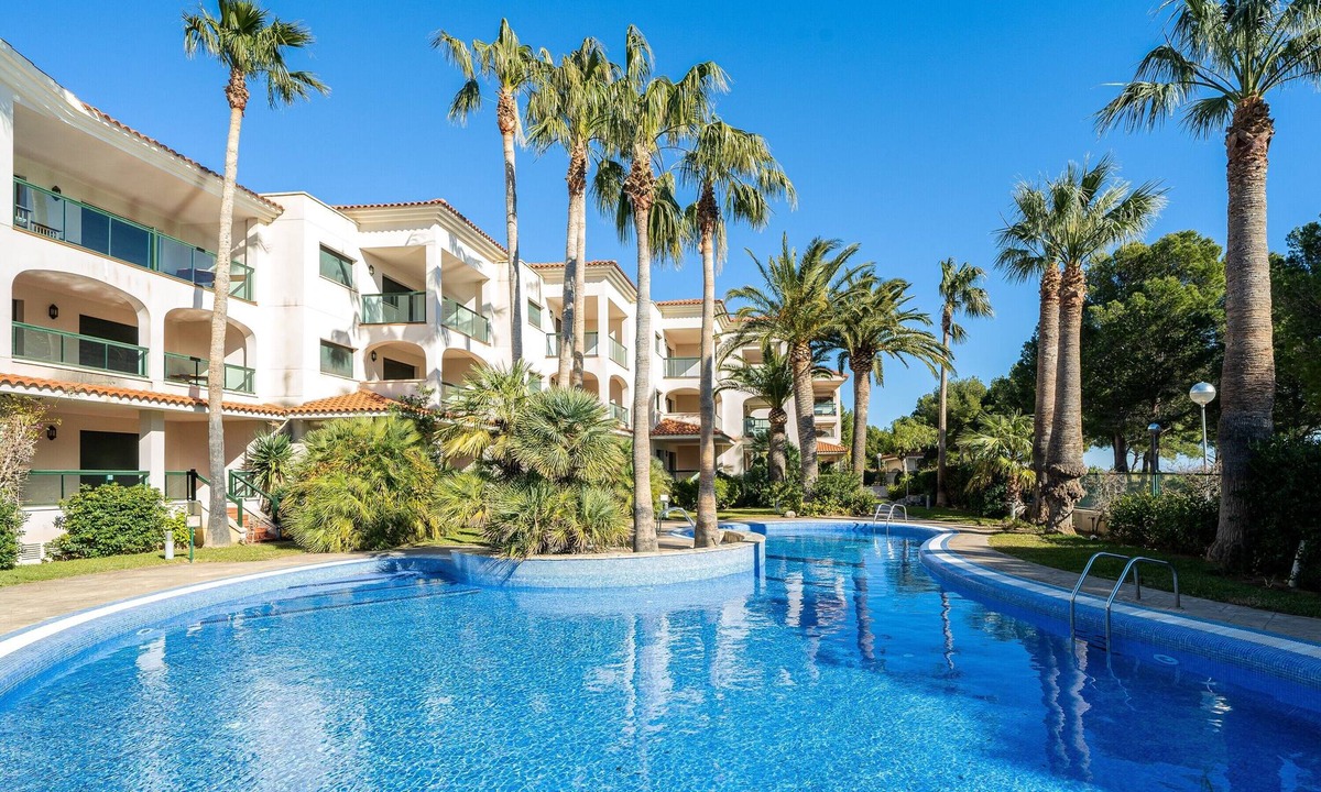 L'Hospitalet de l'Infant Apartment | Holdiday Apartment 'Costa Linda 1' with Sea View, Pool & Wi-Fi
