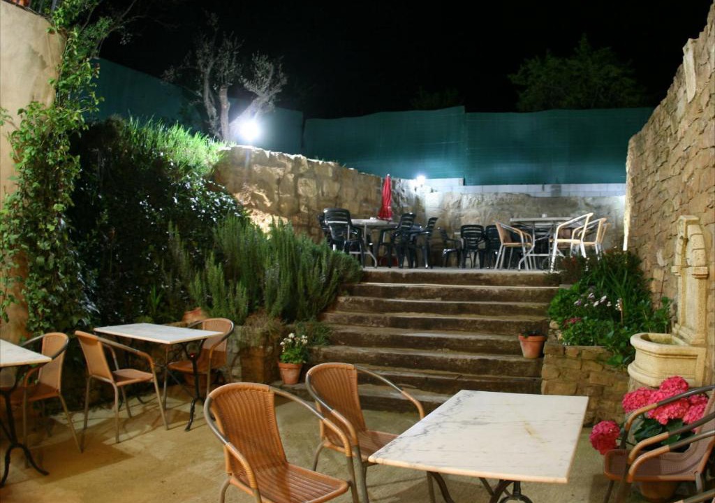Buera House | Hostal La Fuente