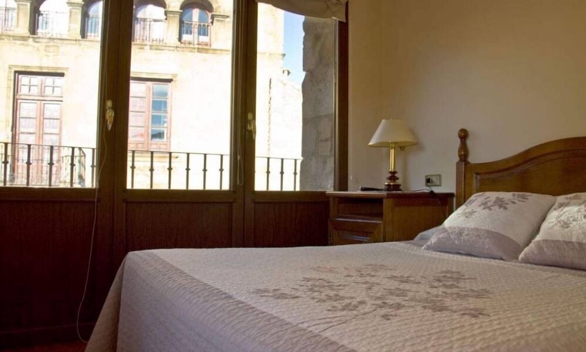 Sos del Rey Catolico Hostel | Hostal las Coronas