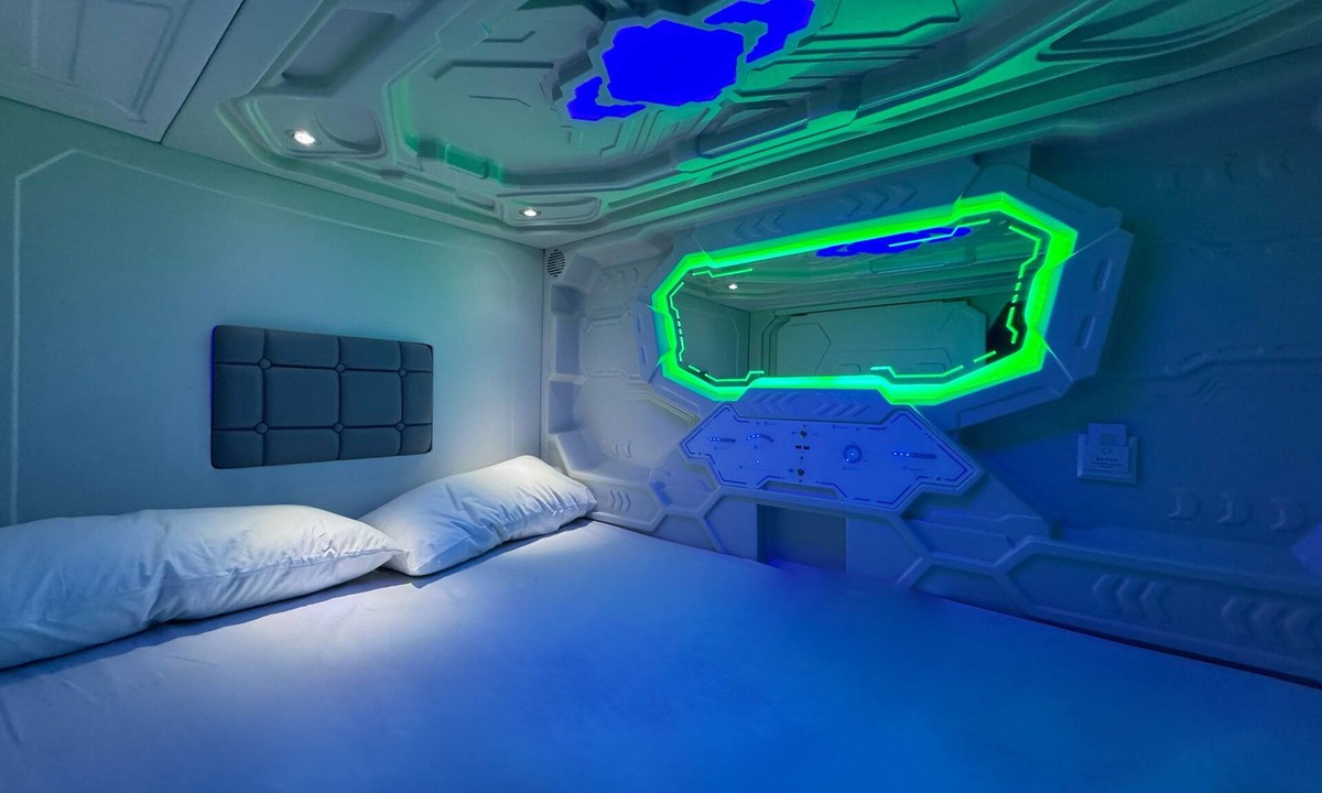 Moscardo Hotel | Hostel Space Capsule