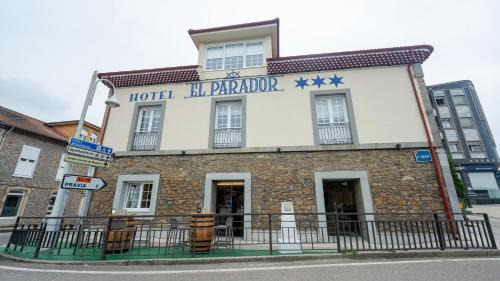 Soto Del Barco Hotel | Hotel El Parador