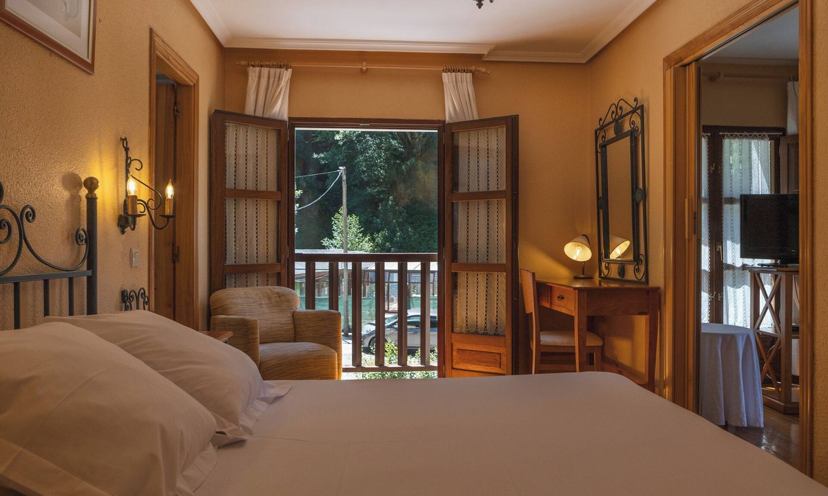 Sisterna Hotel | Hotel-Restaurante Tixileiro