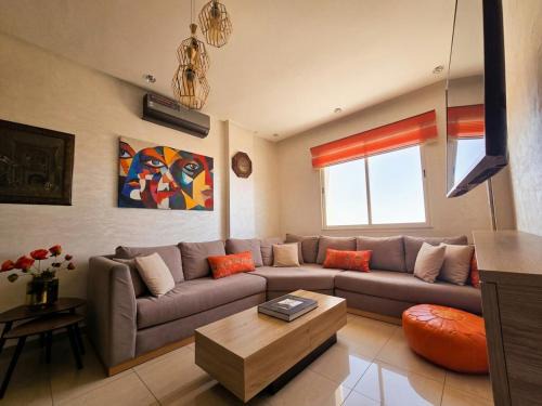Cite Al Mohammadi Apartment | Islane Family Oasis with Pool and AC
