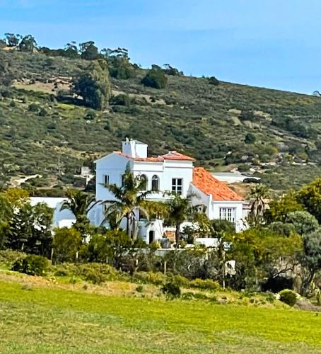 Achakkar Villa | La Finca - 3BR Seaside Villa with Private Pool & BBQ