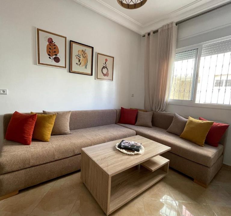 Tanja Balia Apartment | Lina Appartement RICO COSTA 5 min par voiture gare TGV Corniche City Mall only for familly