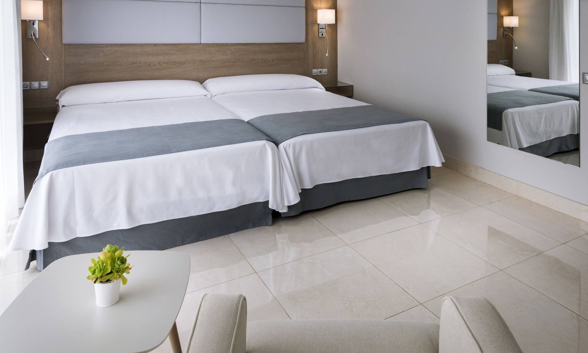 Roquetas de Mar Hotel | Mediterráneo Bay Hotel & Resort