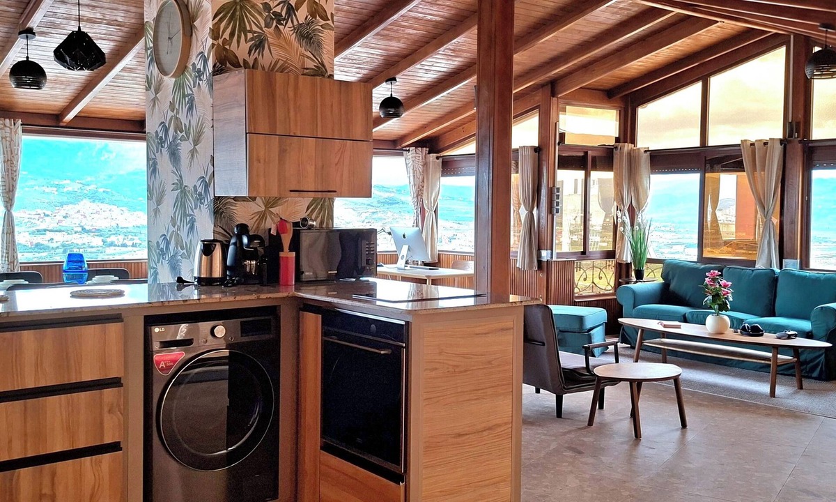 Tetouan Ski Chalet | Mega Terrace with Panoramic Tetouan Mountain Views, PS5 and Telescope