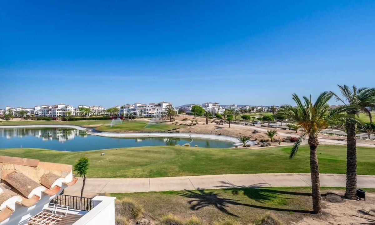 Roldan House | Modern 3 bedroom Town House MA14LT