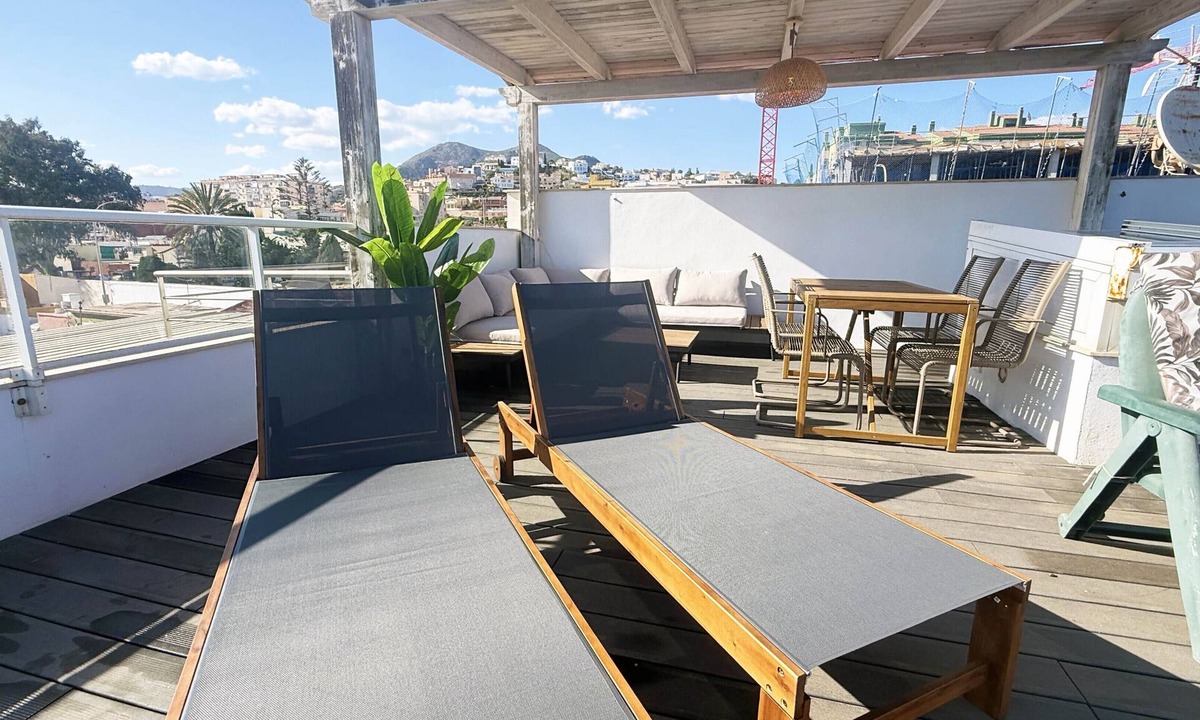 Playas del Palo Apartment | Mshome First Line in Malaga