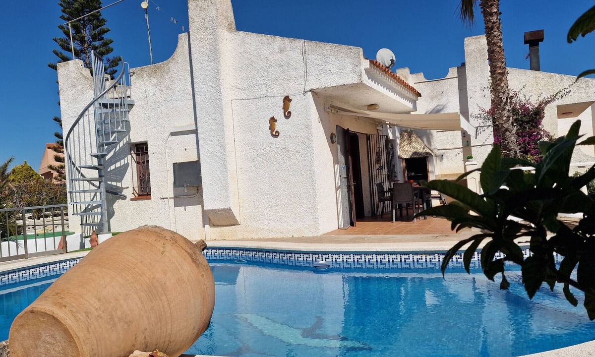 Riumar Ski Chalet | "Noella"@MARISOL: 200m to the beach, private pool, A/C, WiFi, dog beach