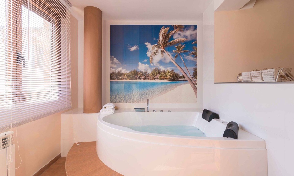 Munebrega Apartment | Oceania Loft with Jacuzzi