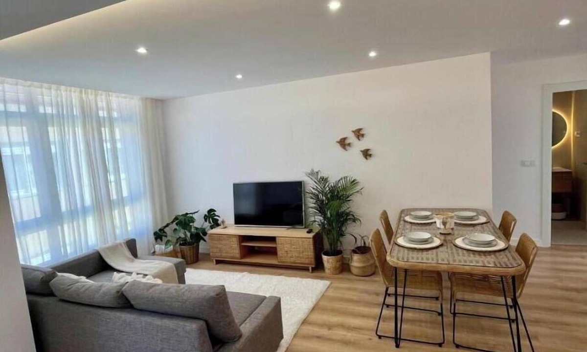 Cee Apartment | RÍA LIVING - Mar 03