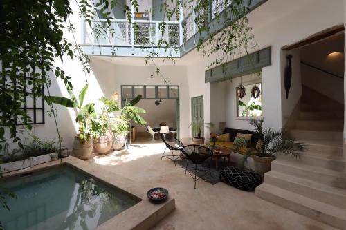 Oulad Khallouf House | RIAD BAB OUCHKA & Heated pool