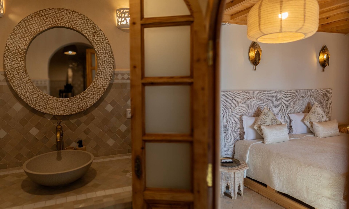 Medina of Chefchaouen Hotel | RIAD NILA