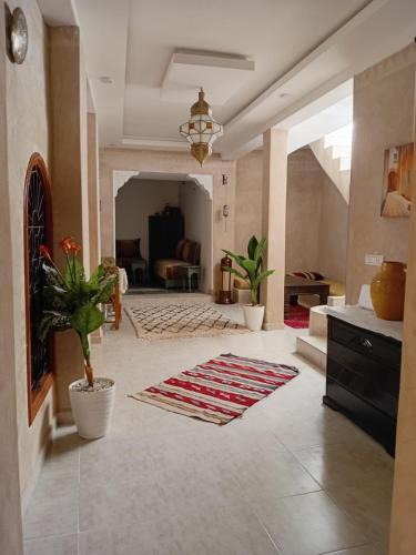 Bab Taghzout Bed & Breakfast | riad ourkiya