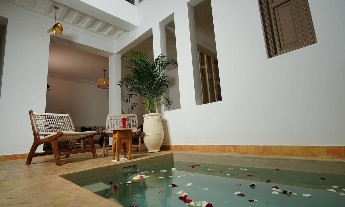 Mellah House | Riad Privatif Les Ibéris - Elegance & Relaxation in the Heart of Marrakech