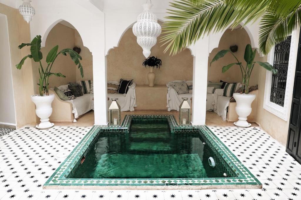 Sidi Bou Amar House | Riad Shiraz Private House Pool & Hammam