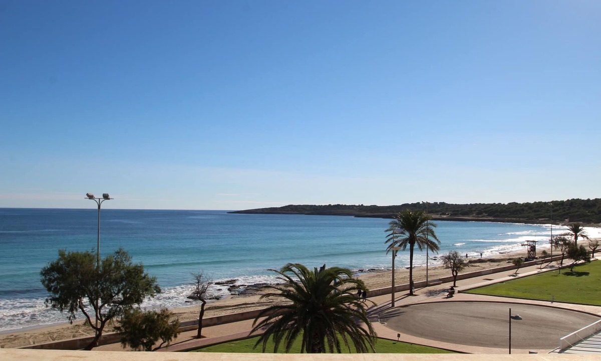 Son Servera Apartment | Sa Maniga - sunny modern apartment, 3floors, on the beach up to 3per. WLAN incl.