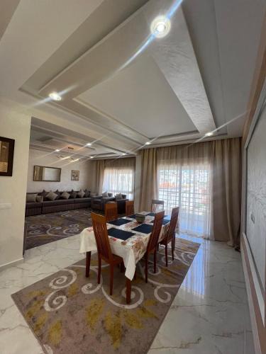 La Nouvelle Ville Ibn Batouta Apartment | Sea View Duplex Pool - Private Residence
