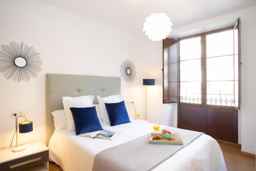 La Roqueta Apartment | SingularStays Valencia Center