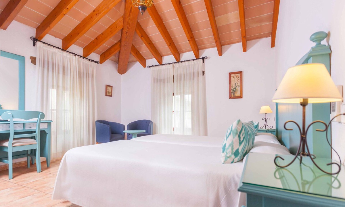 Sineu Hotel | "Son Cleda" House Boutique - Adults Only