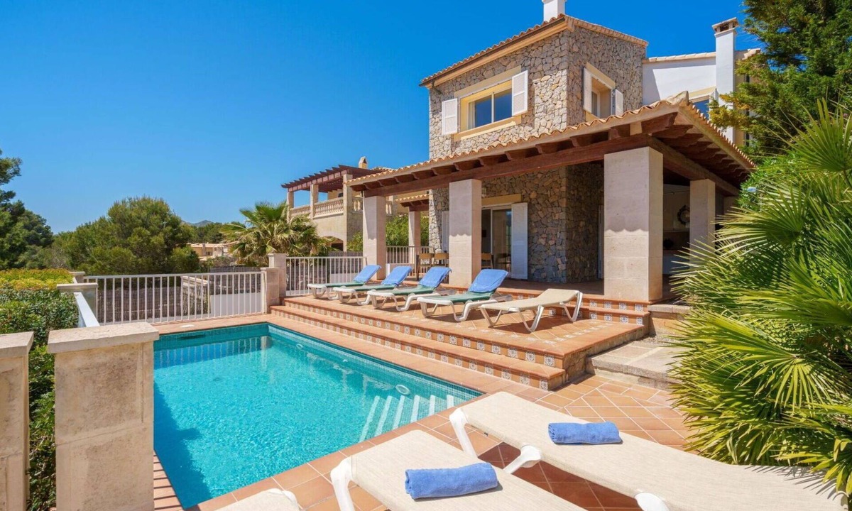 Cala Mesquida House | Stunning private villa for 8 people with A/C, WIFI, private pool, TV, terrace and pets allowed