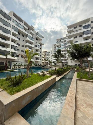 Ain Harrouda Apartment | Stylish Studio with Pool, Near Beach Ocean Park Zenata City